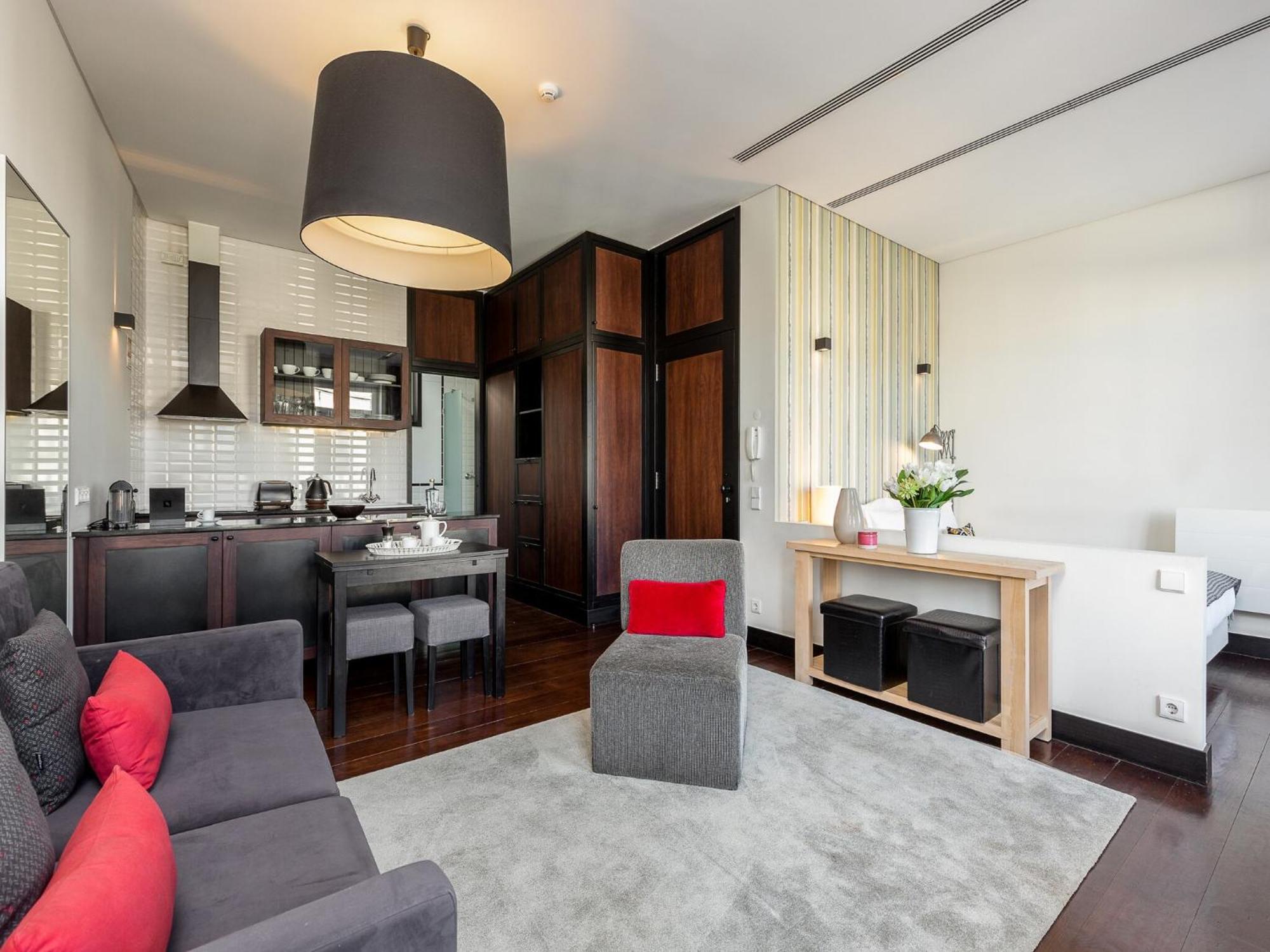 Charming With Street-view In Apartamento Porto